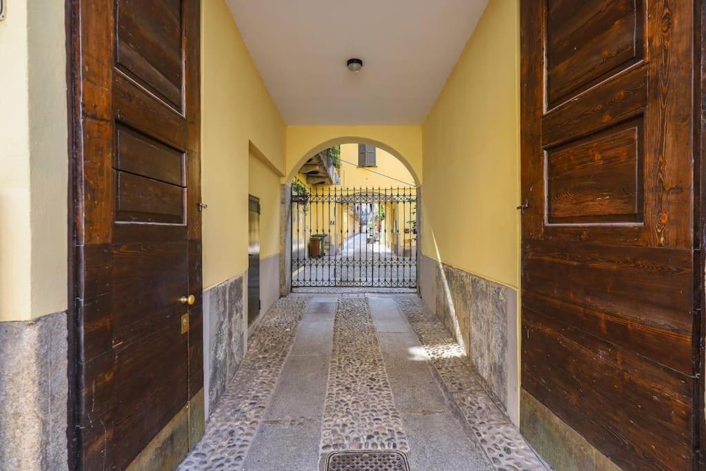 Cozy Loft Navigli, Close To Duomo And Bocconi - Italy Flat Vacation Милан Экстерьер фото