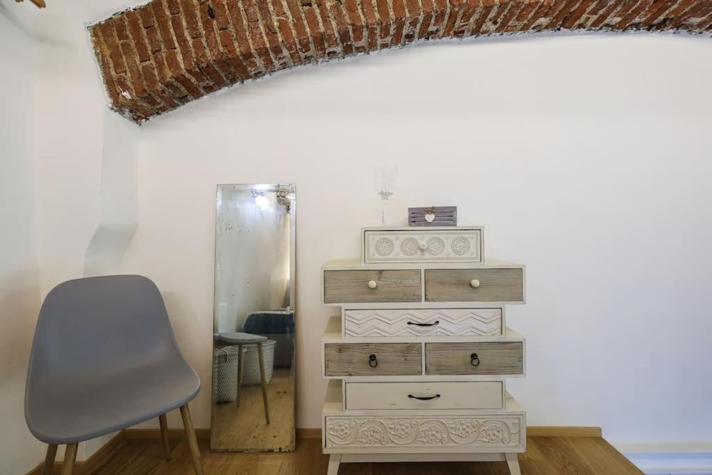 Cozy Loft Navigli, Close To Duomo And Bocconi - Italy Flat Vacation Милан Экстерьер фото